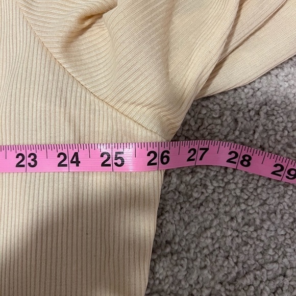 Pretty Little Thing Women’s Cream Cardigan Size 22 - Picture 5 of 7